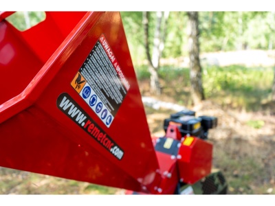Špalíkovač se spalovacím motorem Model RS-60 Remet (7 HP)