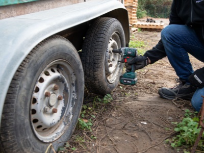 POWPB10600 - Aku rázový utahovák 1/2" 300Nm 20V (bez AKU)