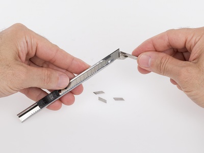 KRTH00103 - Odlamovací nůž 9 mm nerez