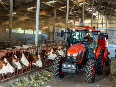 Zemědělský traktor Kubota M5112