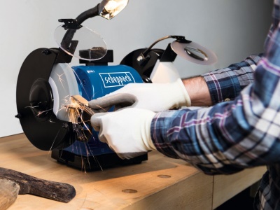 Scheppach BG 200 AL - dvoukotoučová bruska s bílým kamenem