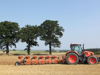 Nesený otočný pluh Kubota RM3005