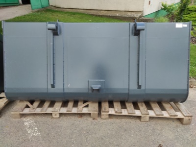 Velkoobjemová lžíce LO SNR 2400 Merlo