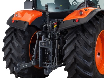 Zemědělský traktor Kubota M6142