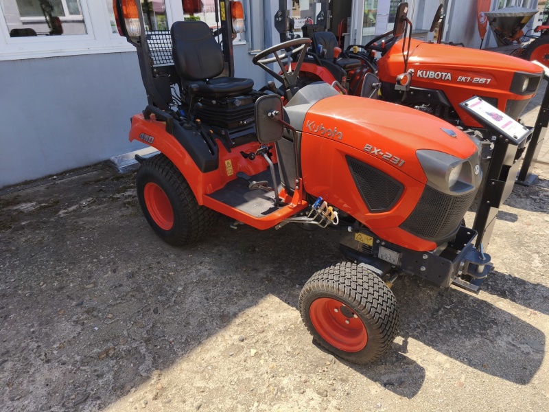 Malotraktor Kubota BX231 ROPS