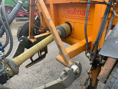 Čelní osekávač cibulové natě Keulmac a Vyorávač cibule Keulmac