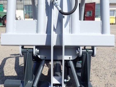 Kleště na balíky CBE SNR 1500 AVANT