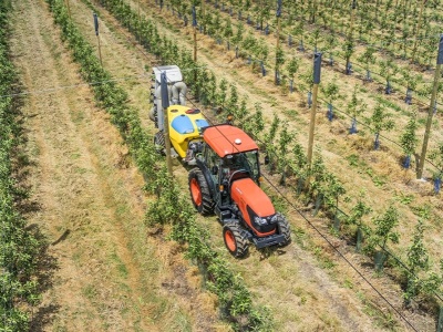 Zemědělský traktor Kubota M5091N Cab
