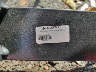 Luční brány 4-řadé hydraulicky skládané APW SNR 4000