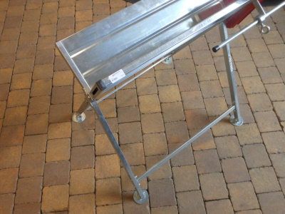 Stojan na dřevo s držákem mot. pily