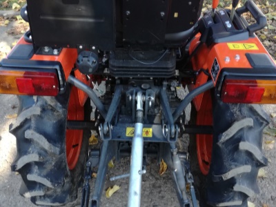 KUBOTA B1820