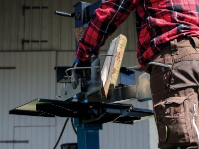 Scheppach HL 730 - vertikální štípač na dřevo 7t (400 V)