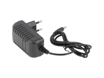 Aku sada v tašce BG400: šroubovák PA18LiH, úhlová bruska PGA22, svítilna(reflektor) LP20