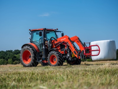 Zemědělský traktor Kubota M6142