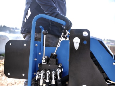 Scheppach MKL 730 - pásový smykový nakladač