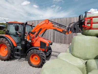 Zemědělský traktor Kubota M6131U