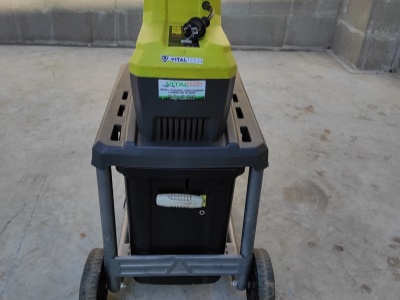 Ryobi RSH 2845 T - zahradní drtič s elektrickým motorem