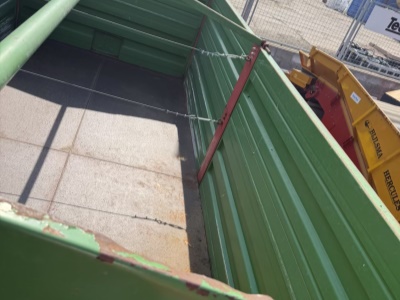 Sklápěcí přívěs Pronar T 683