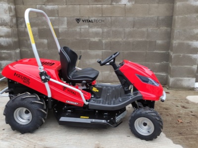 Travní traktor Crossjet 4x2