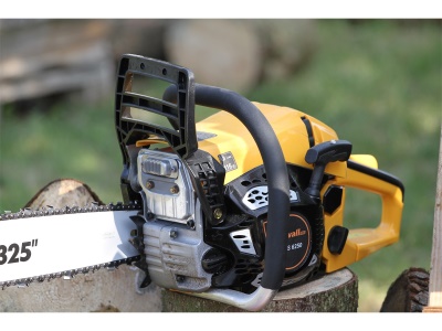 Riwall PRO RPCS 6250 - řetězová pila s benzínovým motorem 62 ccm