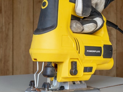 POWX0362 - Přímočará pila 800 W Laser - 12 acc.