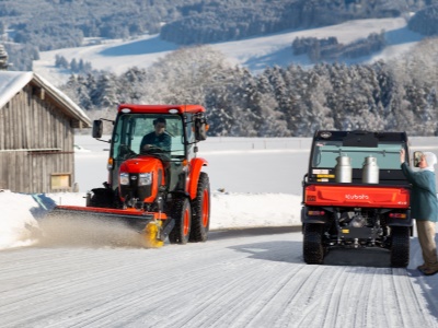 Malotraktor Kubota L2-452D FST Cab