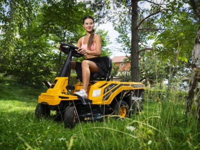 Riwall PRO RMR 61 CRD - travní rider 61 cm s funkcí 3 v 1 a automatickou převodovkou