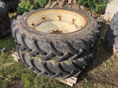 Zadní kola 12,4 R36 na traktor ZETOR 7045