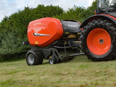 Lis na balíky Kubota BF3200