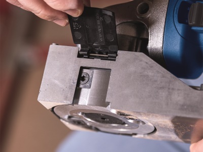 Scheppach LFR 720 - frézka na laky a odstraňovač nátěrů