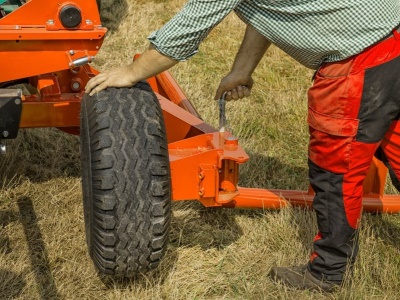 Balička Kubota WR1400