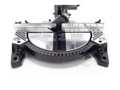 Pokosová pila s  funkcí stolní kotoučové pily 2 v 1 Procraft CMS21