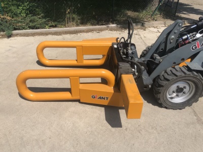 Kleště na balíky GiANT