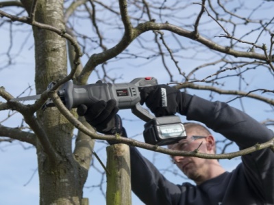 POWEBSET24 - Aku ocasová pila 18V LI-ION SET