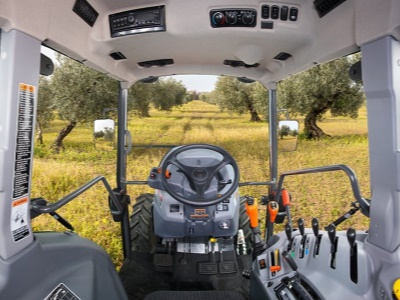 Zemědělský traktor Kubota M5072N Cab