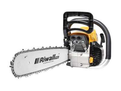 Riwall PRO RPCS 6150 - řetězová pila s benzínovým motorem 62 ccm
