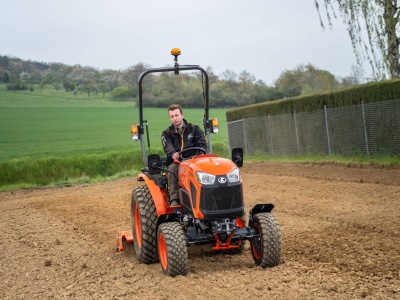 Malotraktor Kubota LX-351 Cab