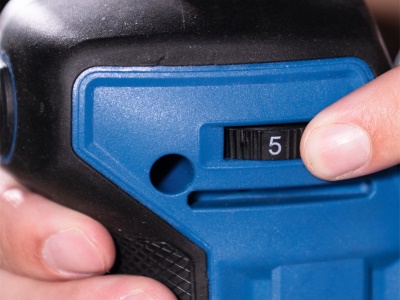 Scheppach C-OBS125-X - 20 V IXES aku excentrická bruska (bez baterie a nabíječky)