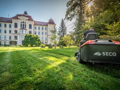 Zahradní traktor Seco Starjet P4 4x4