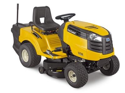Zahradní traktor CubCadet LT2 NR92 + ZADNÍ VÝHOZOVÝ DEFLEKTOR 