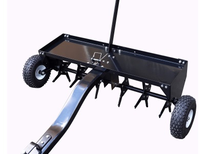 Riwall PRO RPA 102 T - přívěsný provzdušňovač trávníku 102 cm