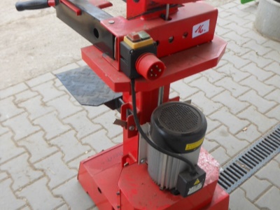 VeGA LS10 Štípač dřeva vertikální