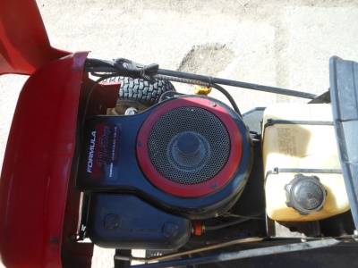 Travní traktor MTD RH 115/76 