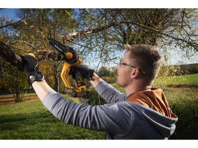 Riwall PRO RAHS 1820i SET - aku ruční řetězová pila 20 V s bezuhlíkovým motorem + 2Ah baterie + nabíječka