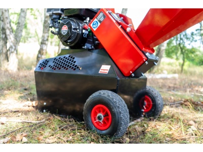 Špalíkovač se spalovacím motorem Model RS-60 Remet (7 HP)