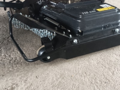 Travní traktor SECO Goliath 4x4 - SEČENÍ 110 cm