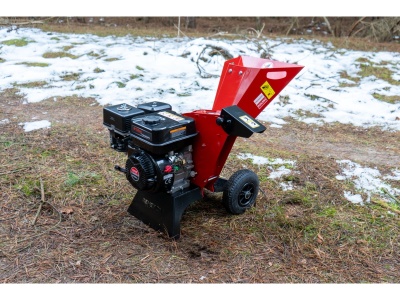 Diskový štěpkovač RTS-300 Remet (spalovací motor 7 HP)