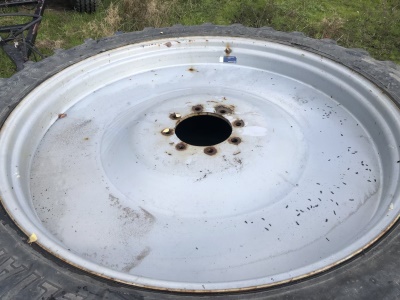 Kultivační kola na traktor MCCORMICK MTX165