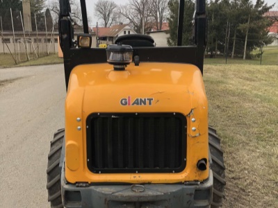 Kloubový nakladač Giant V 6004T