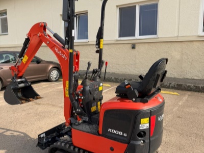 Minibagr Kubota K008-5